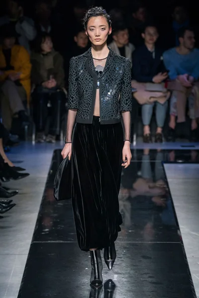 Look 97